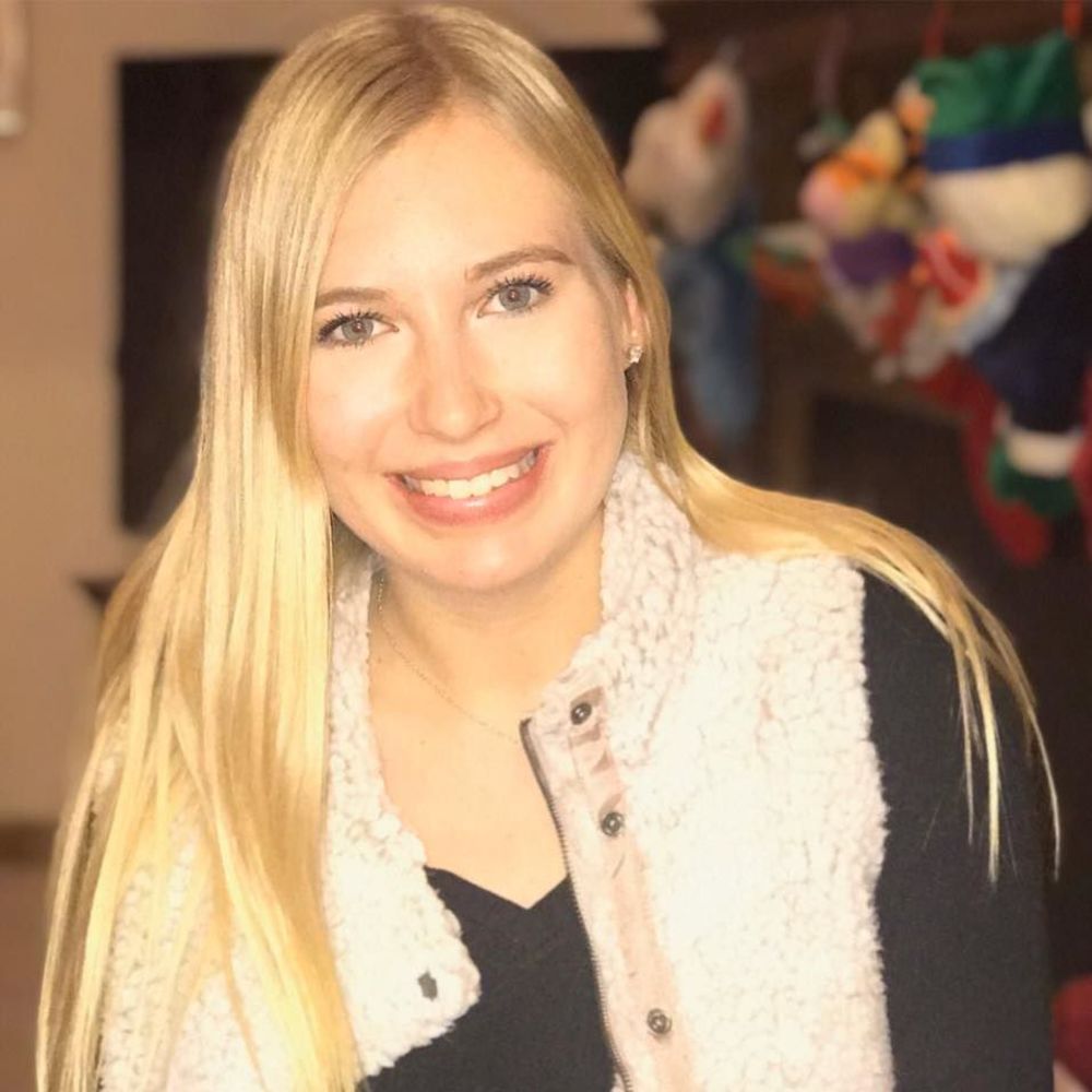 Meet your Posher, Kayla